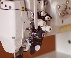 JUKI LU-1565N compound feed splitted needle bar sewing machine